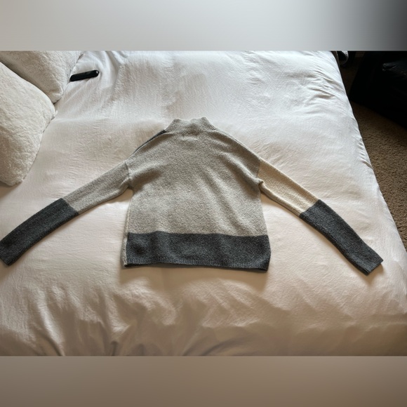 Cynthia Rowley turtle neck sweater - Picture 2 of 4